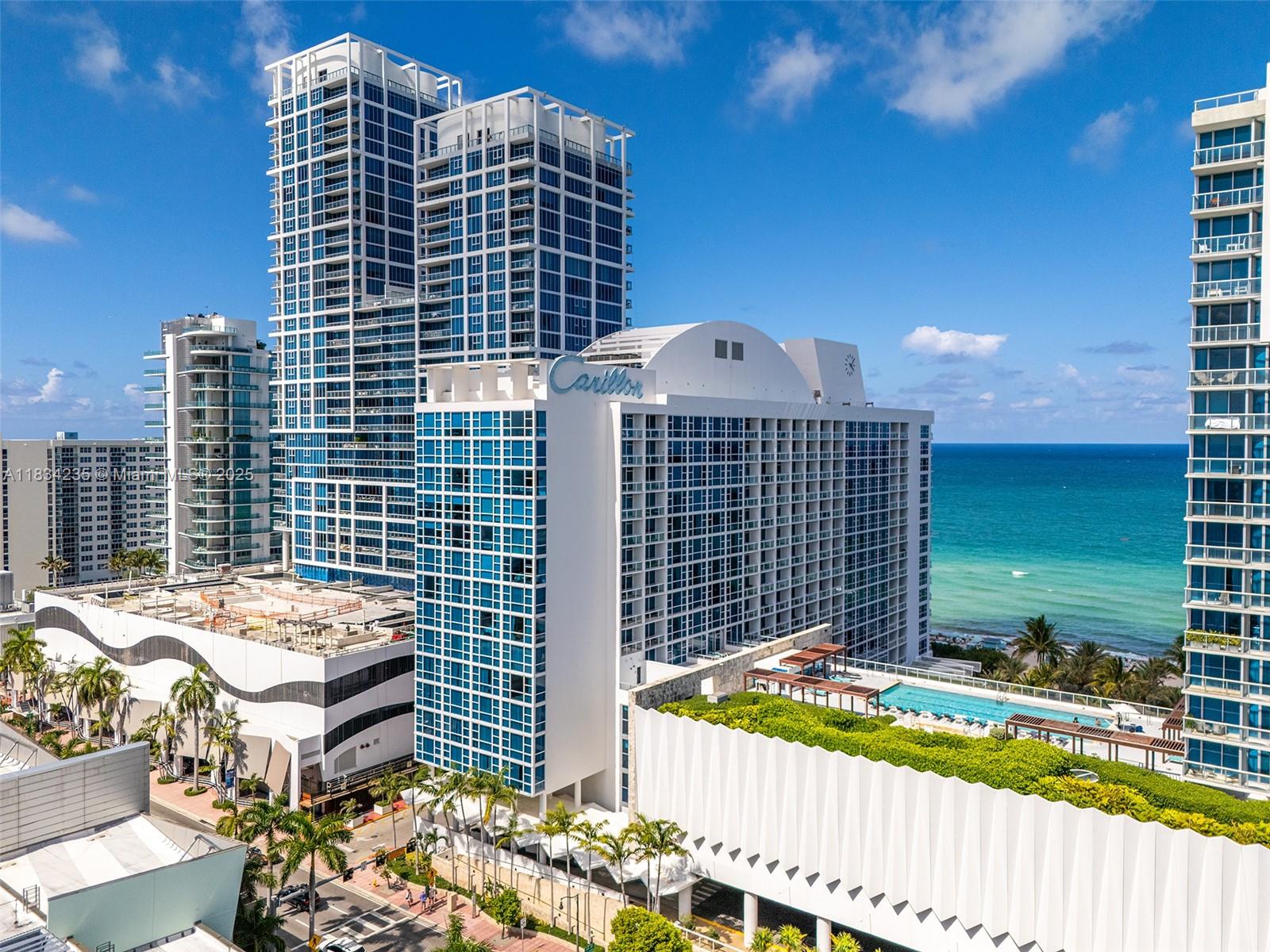 NORTH CARILLON BEACH COND - Residential