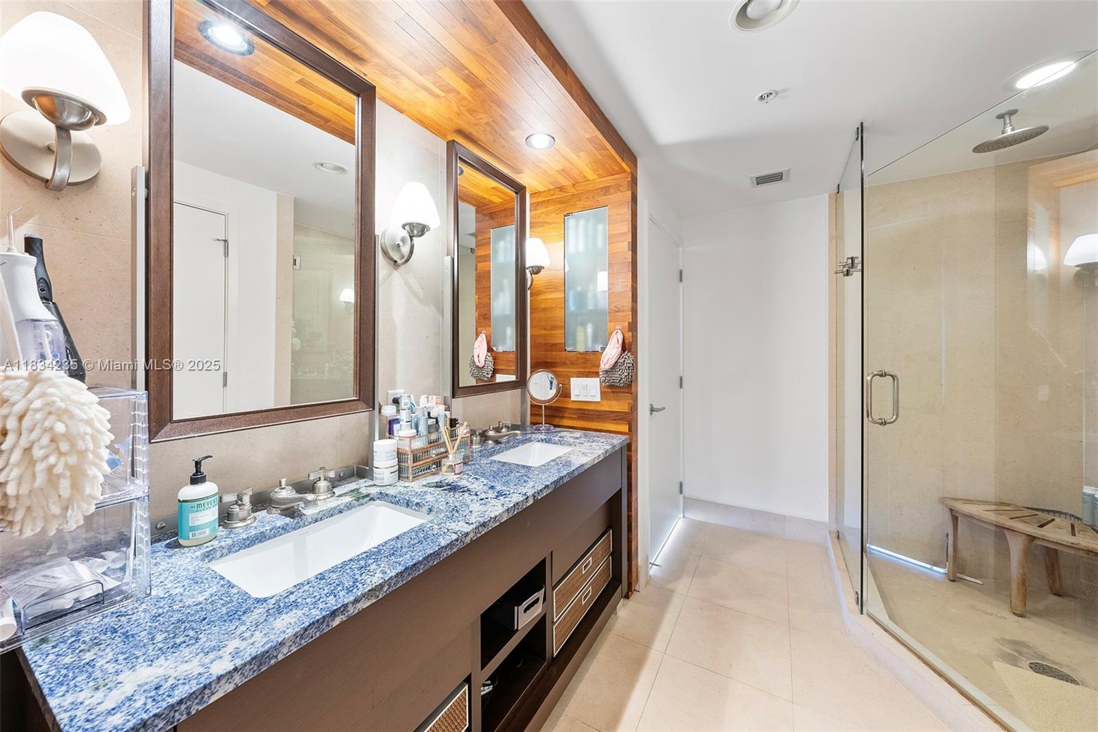 NORTH CARILLON BEACH COND - Residential
