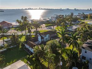 10900 N Bayshore Dr