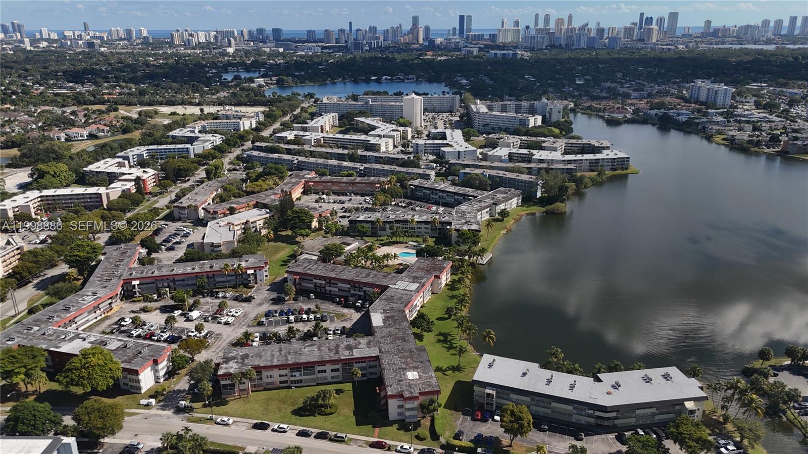 FIFTH HORIZONS CONDO - Residential