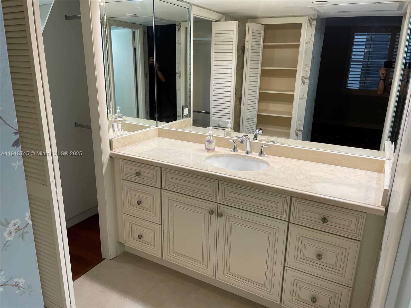 GABLES PLAZA CONDO - Residential Lease