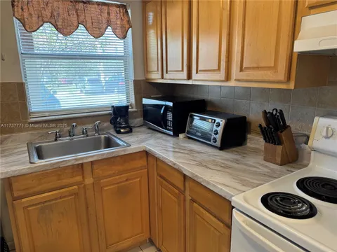 2741 N Pine Island Rd Unit 108, Sunrise, FL 33322 - MLS#: A11737771