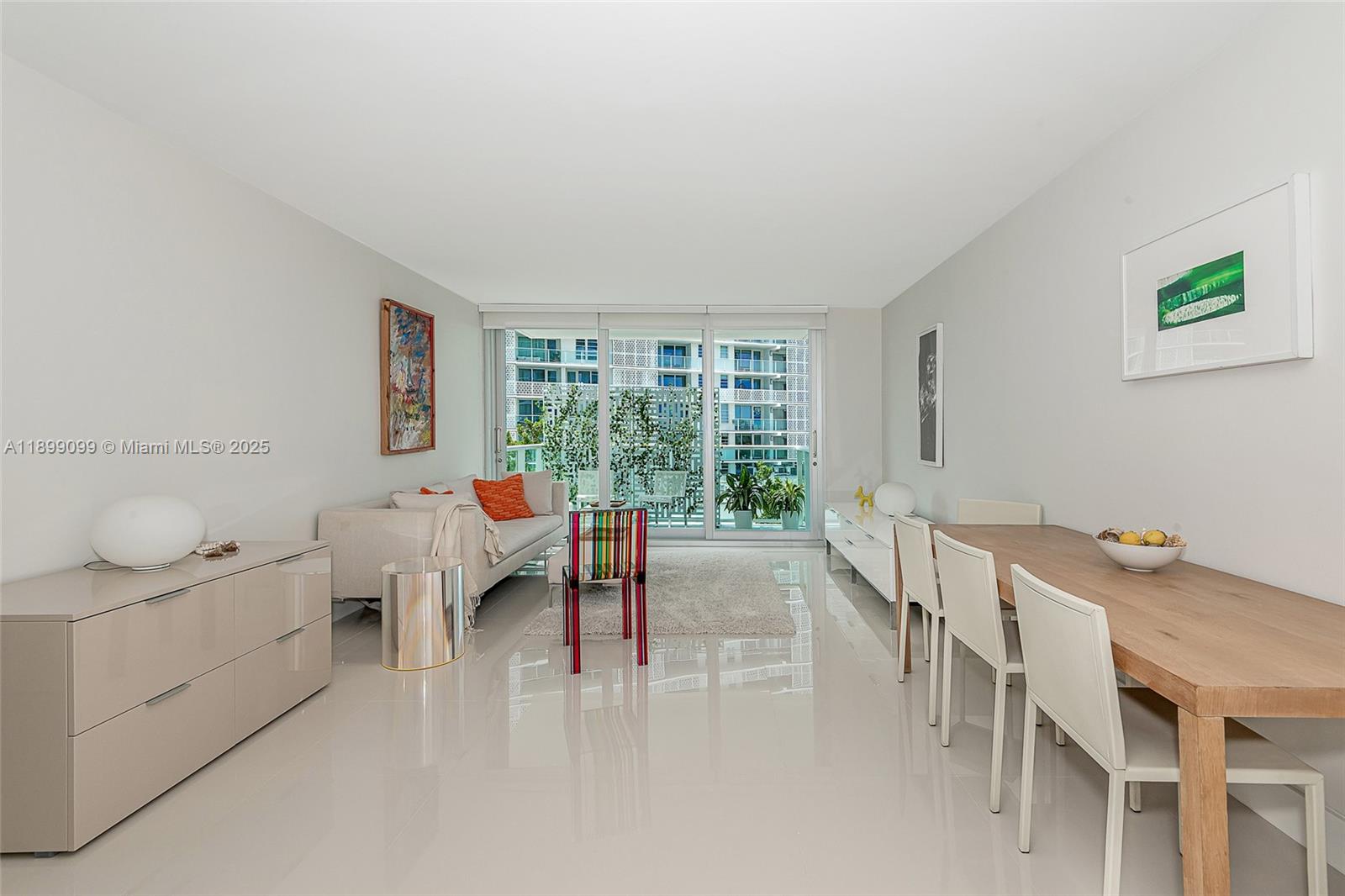 MIRADOR 1000 CONDO - Residential
