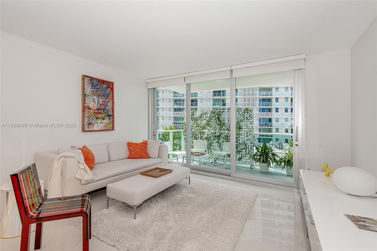 MIRADOR 1000 CONDO - Residential