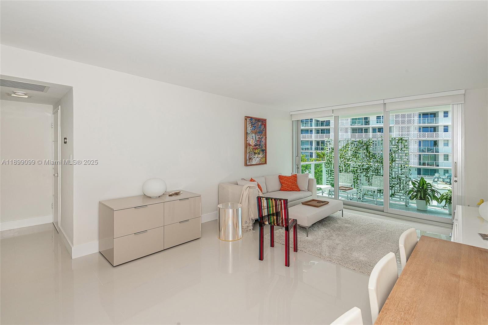 MIRADOR 1000 CONDO - Residential