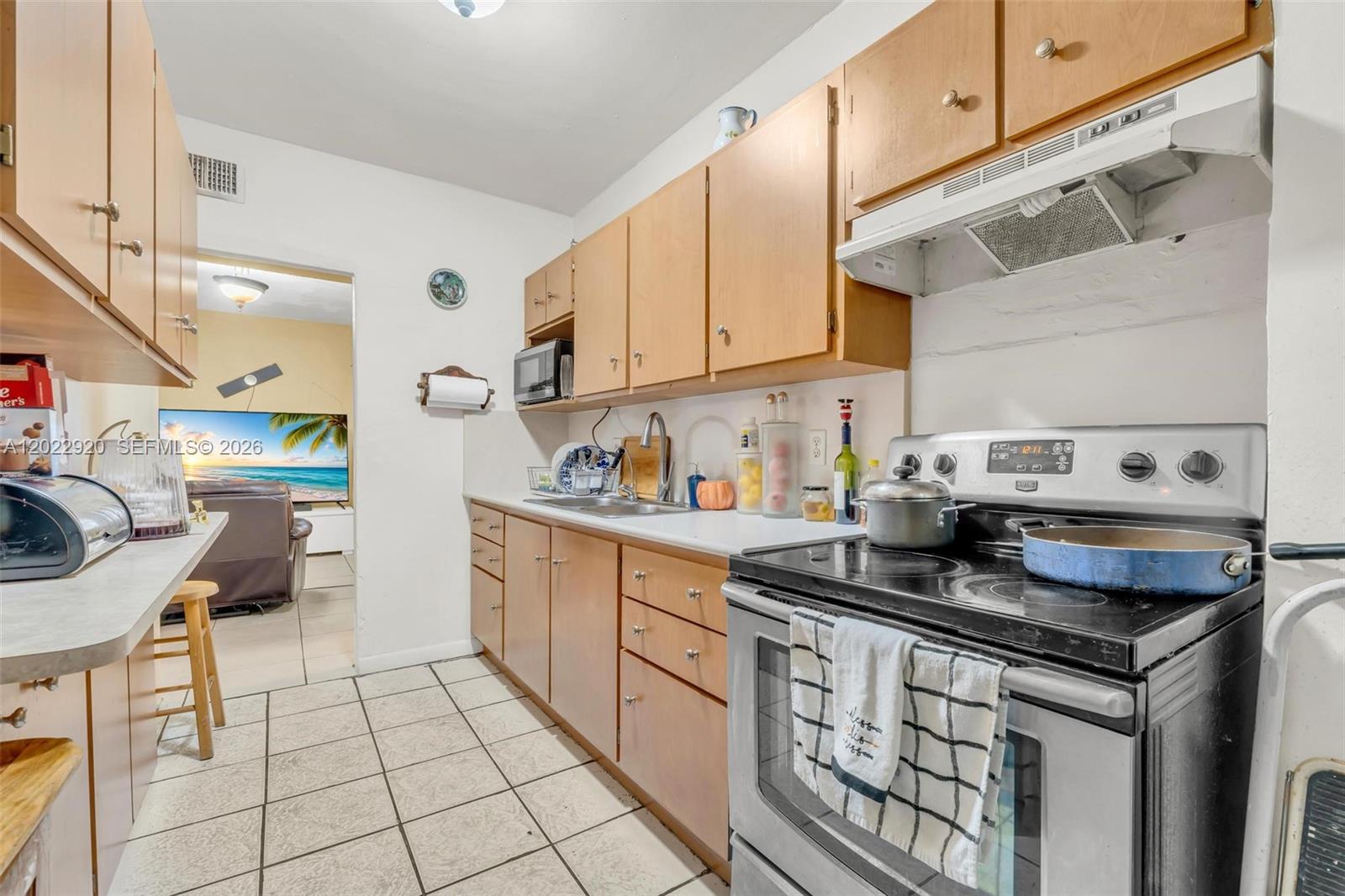 36TH ST MANOR - Residential