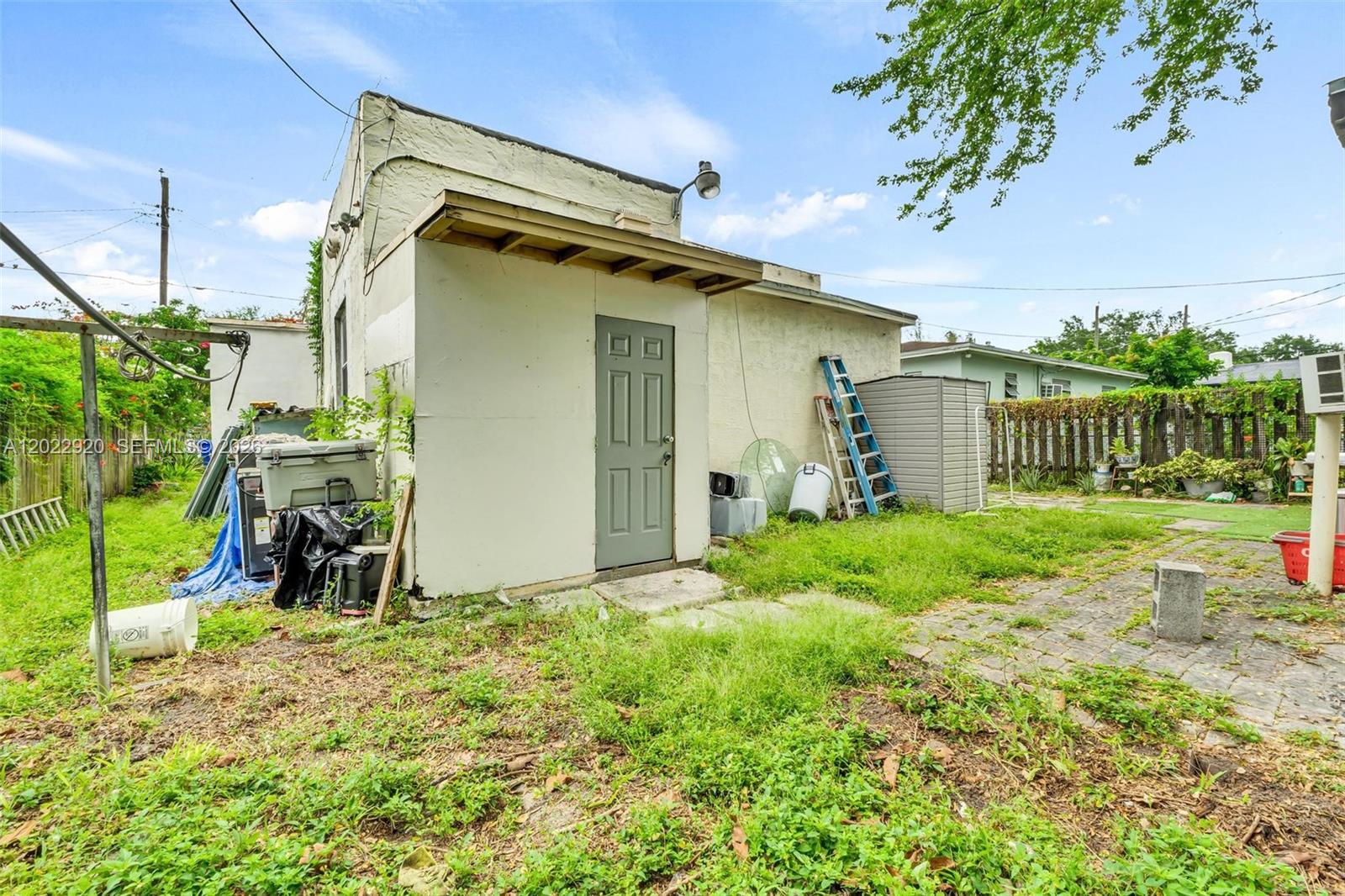 36TH ST MANOR - Residential