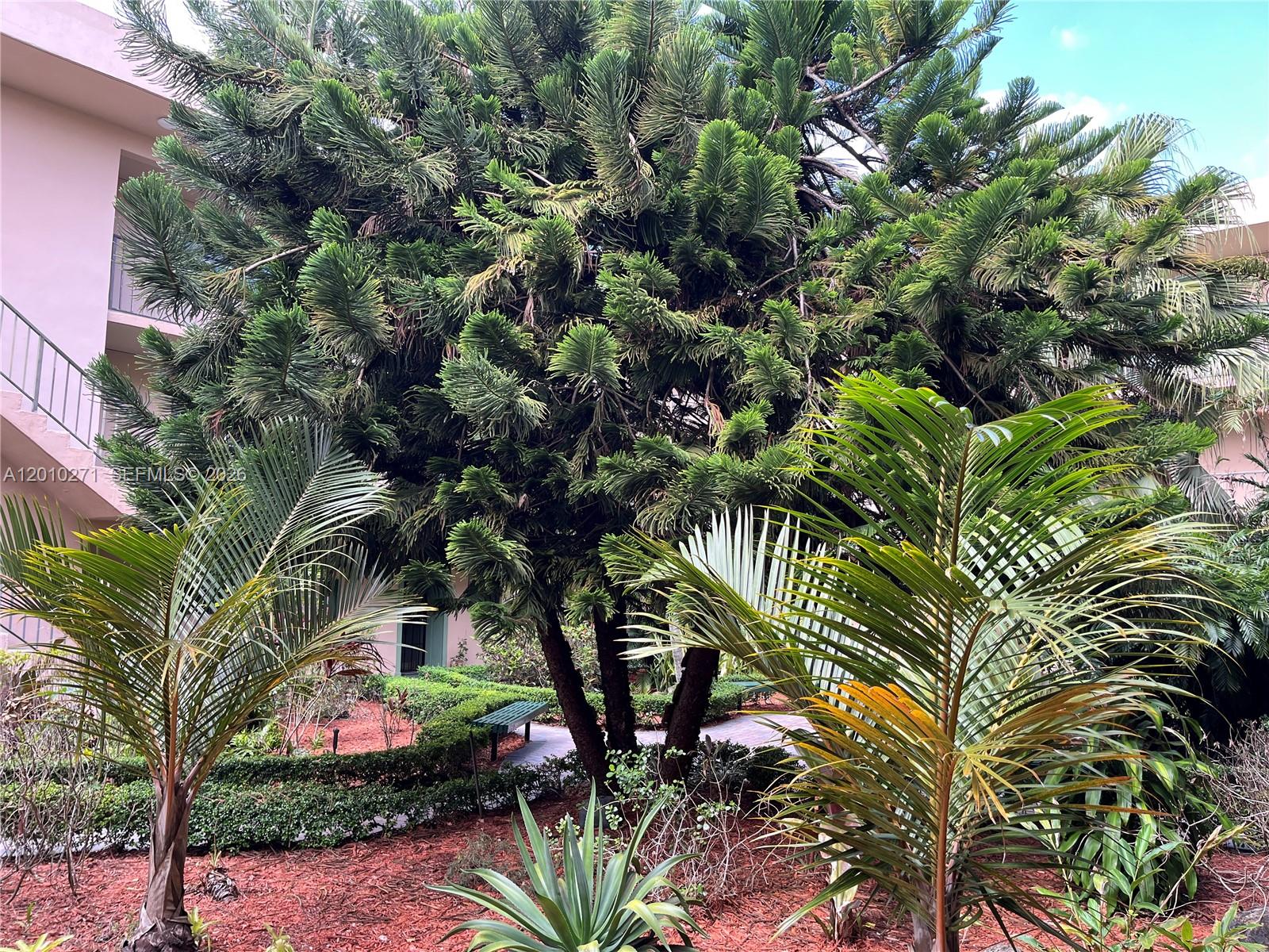 GARDEN OF KENDALL CONDO N - Residential