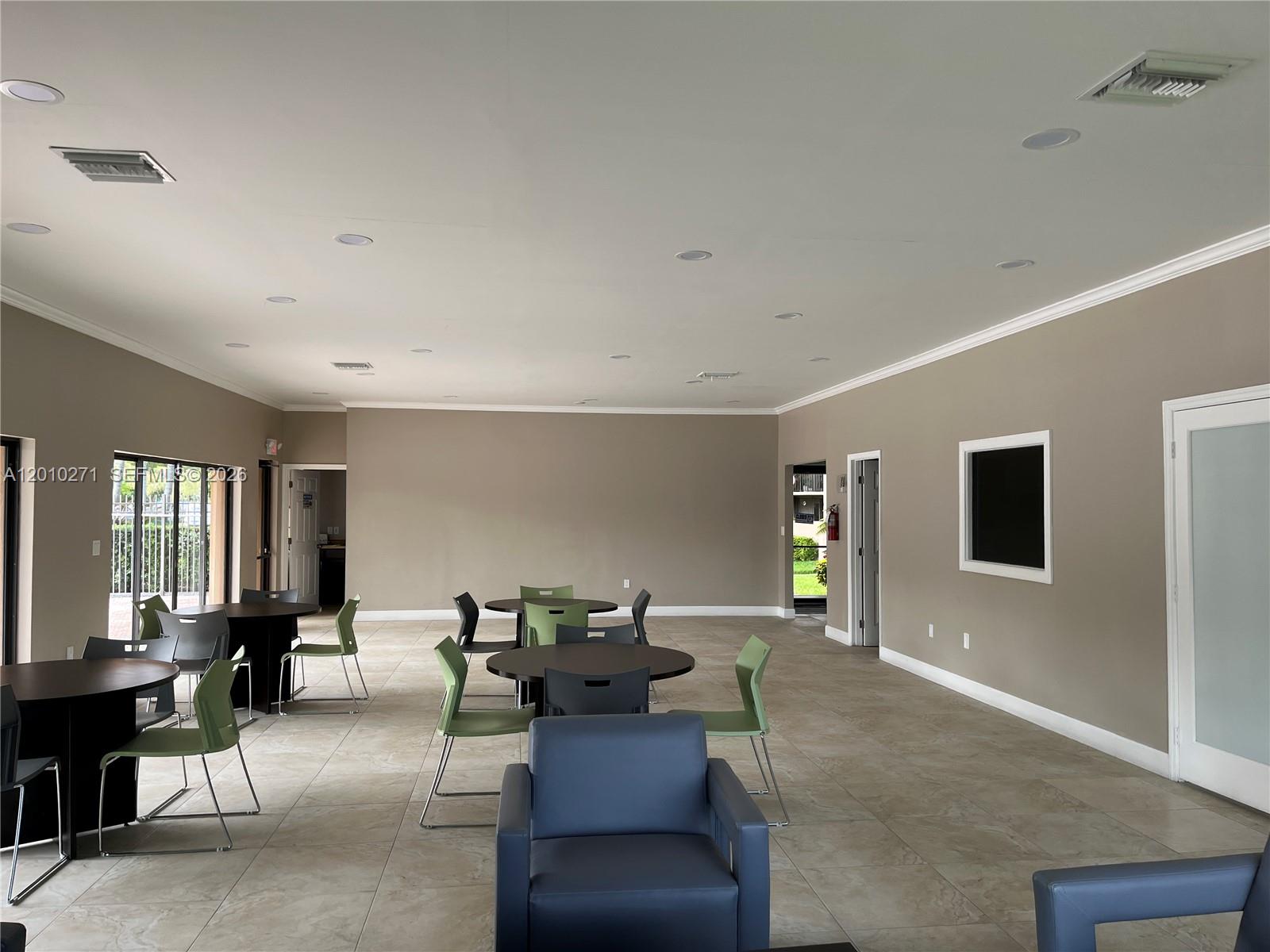 GARDEN OF KENDALL CONDO N - Residential