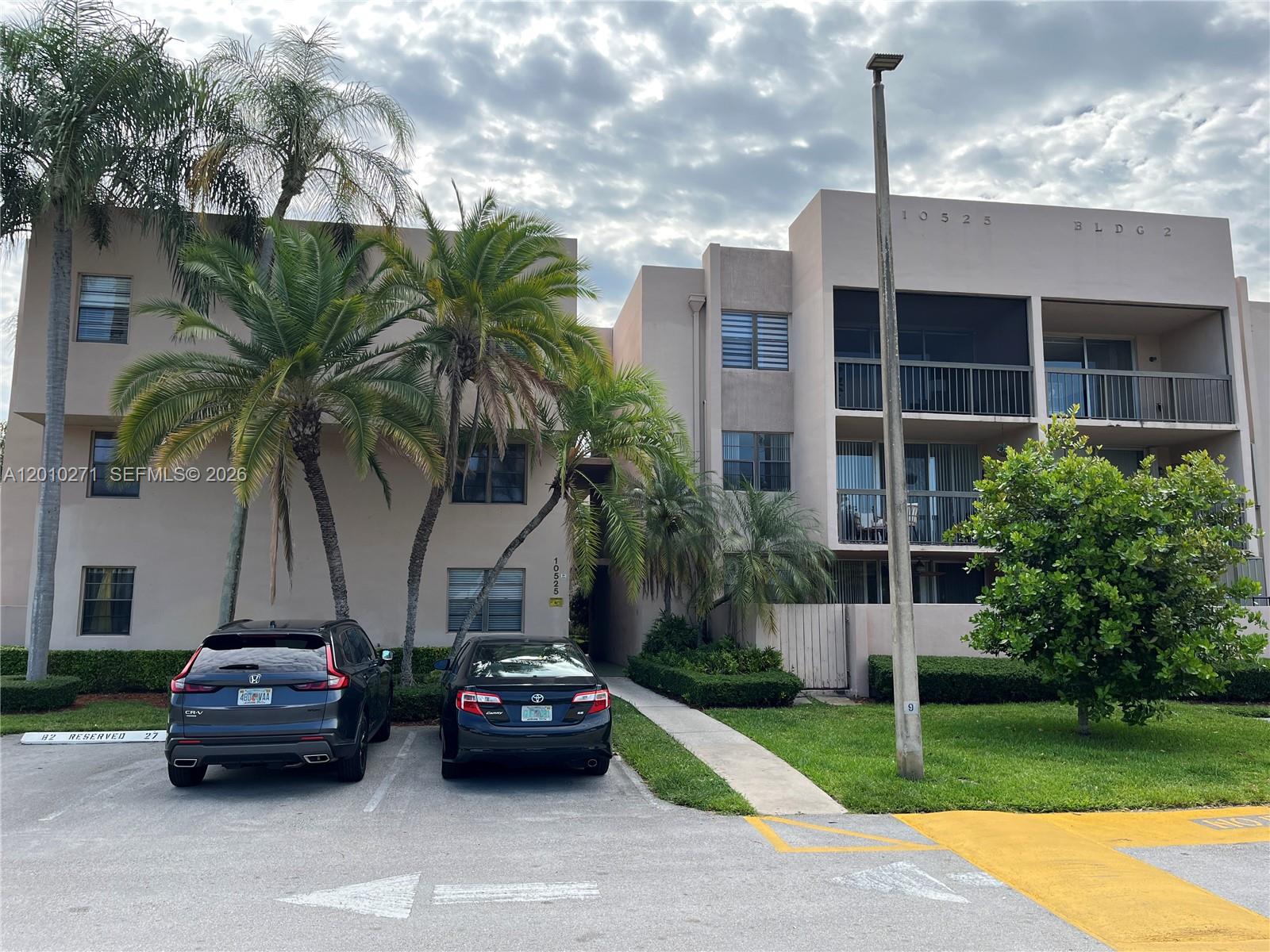 GARDEN OF KENDALL CONDO N - Residential
