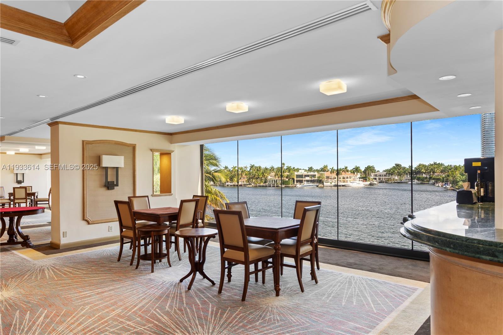 TURNBERRY ISLE SOUTH COND - Residential