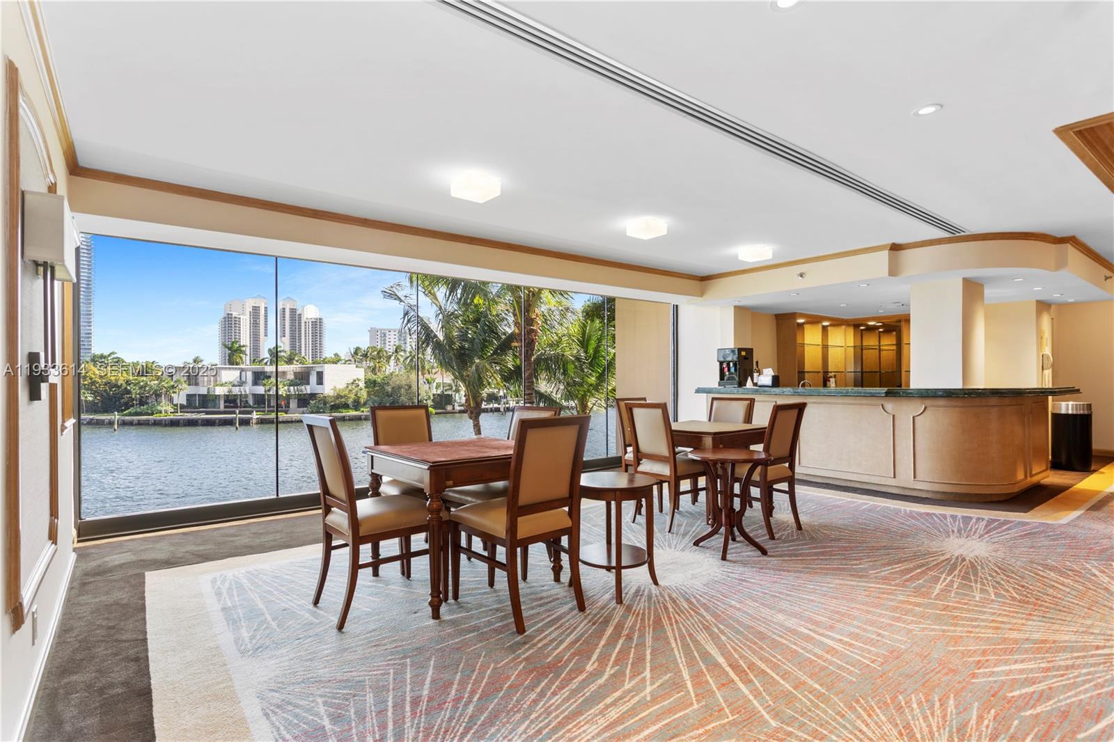 TURNBERRY ISLE SOUTH COND - Residential