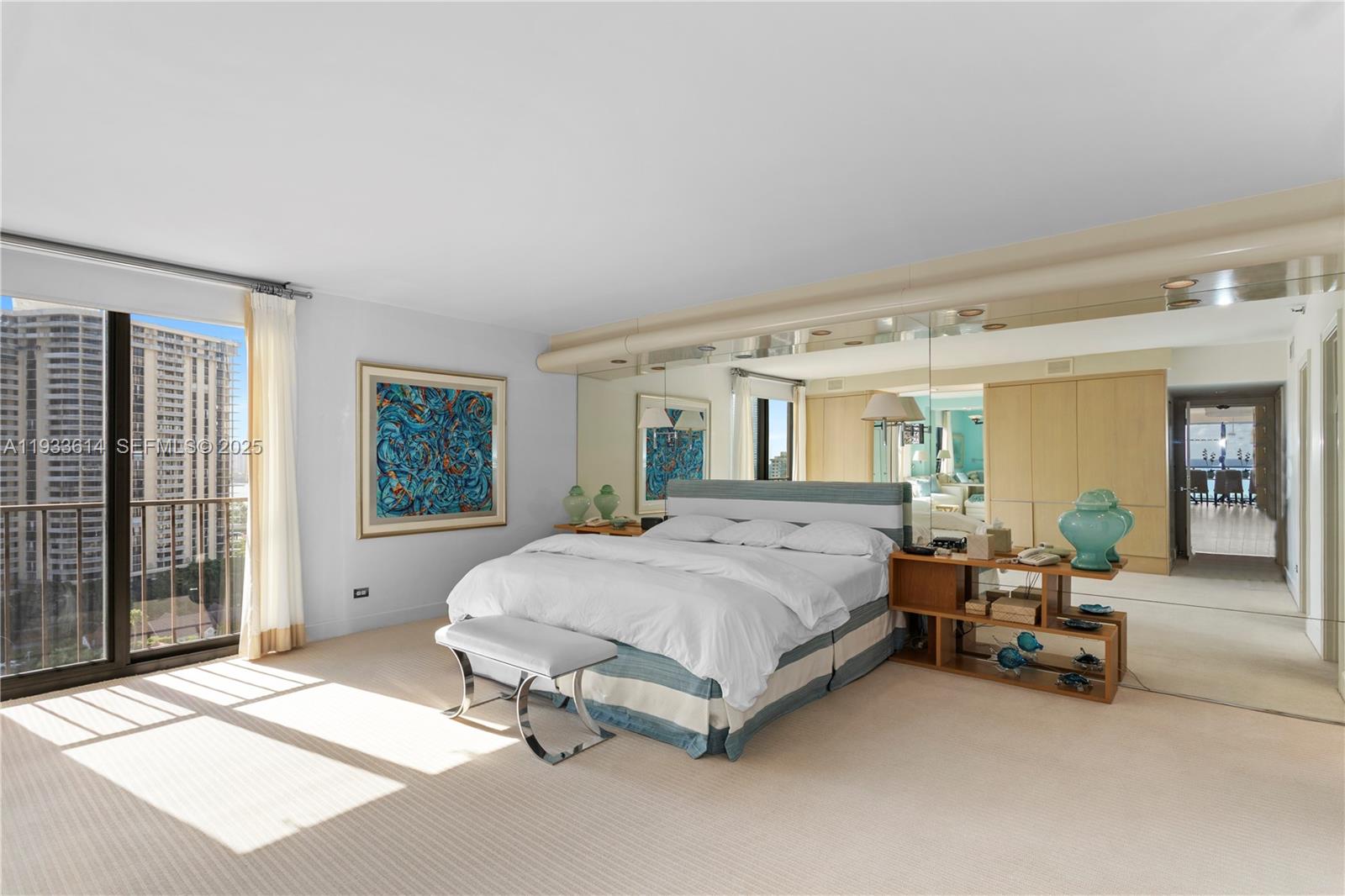 TURNBERRY ISLE SOUTH COND - Residential