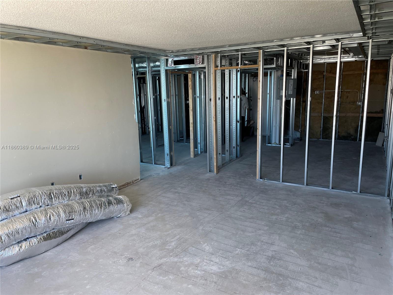 TOWER FORTY ONE CONDO - Residential