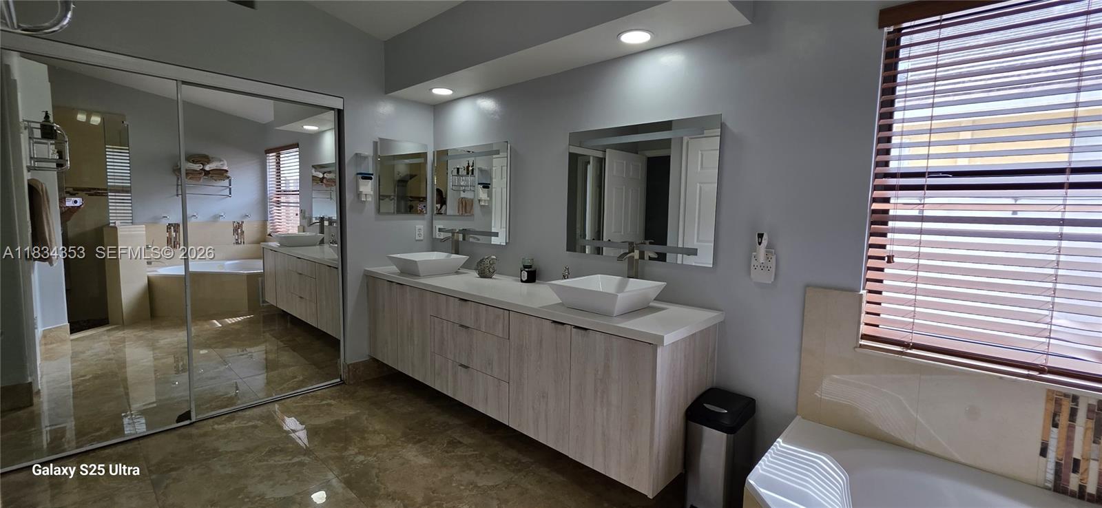 SUNSET LAKES PLAT TWO - Residential