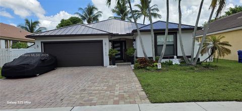 Photo of 19185 SW 25th Ct, Miramar, FL 33029 (MLS # A11834353)