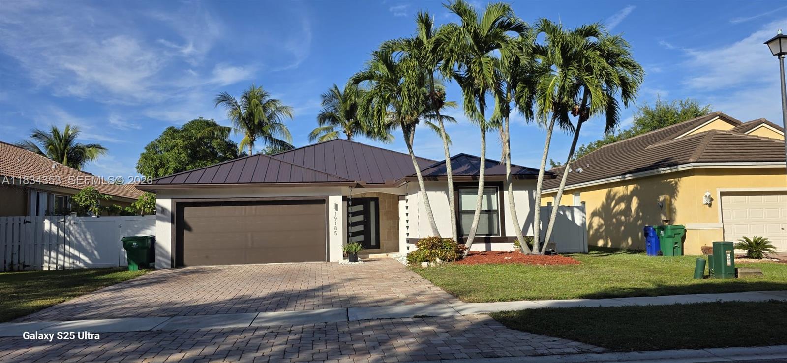 SUNSET LAKES PLAT TWO - Residential