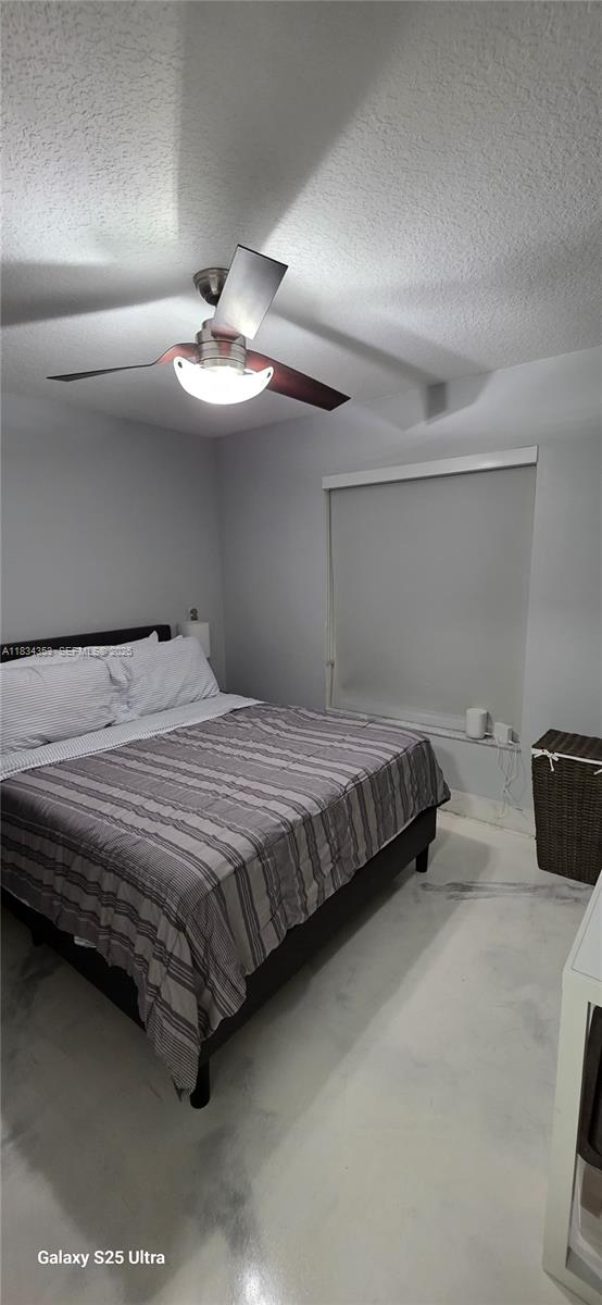 SUNSET LAKES PLAT TWO - Residential