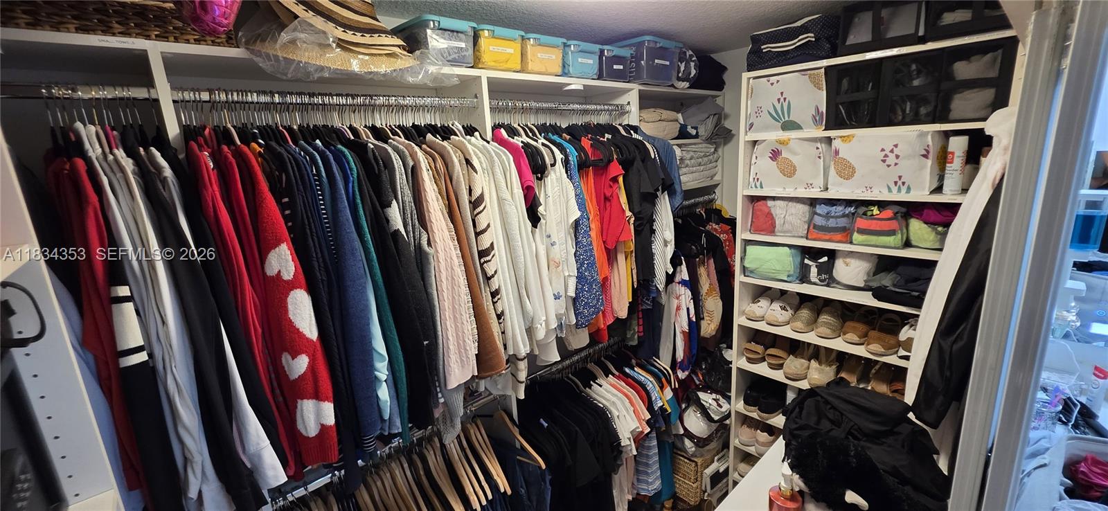 SUNSET LAKES PLAT TWO - Residential