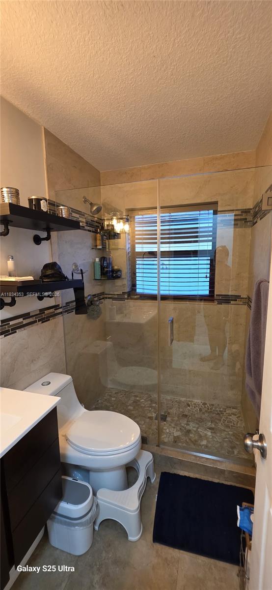 SUNSET LAKES PLAT TWO - Residential