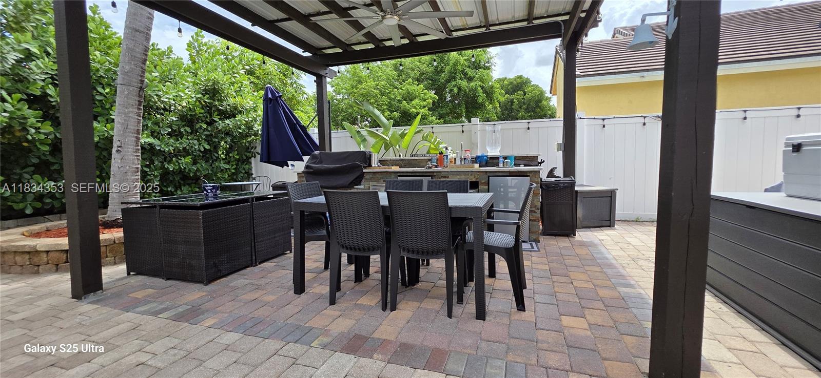 SUNSET LAKES PLAT TWO - Residential