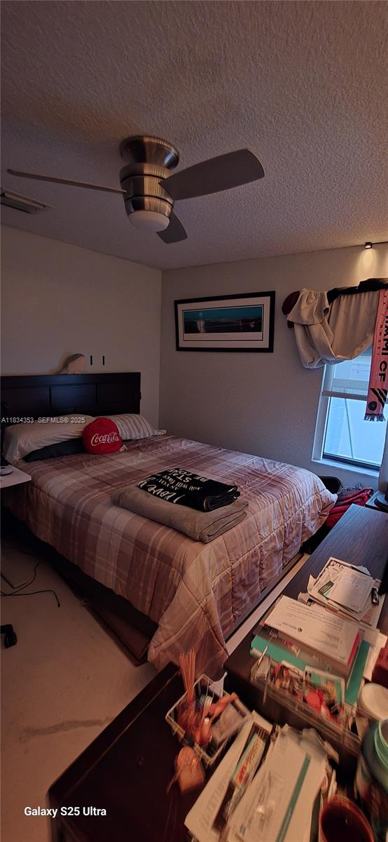 SUNSET LAKES PLAT TWO - Residential