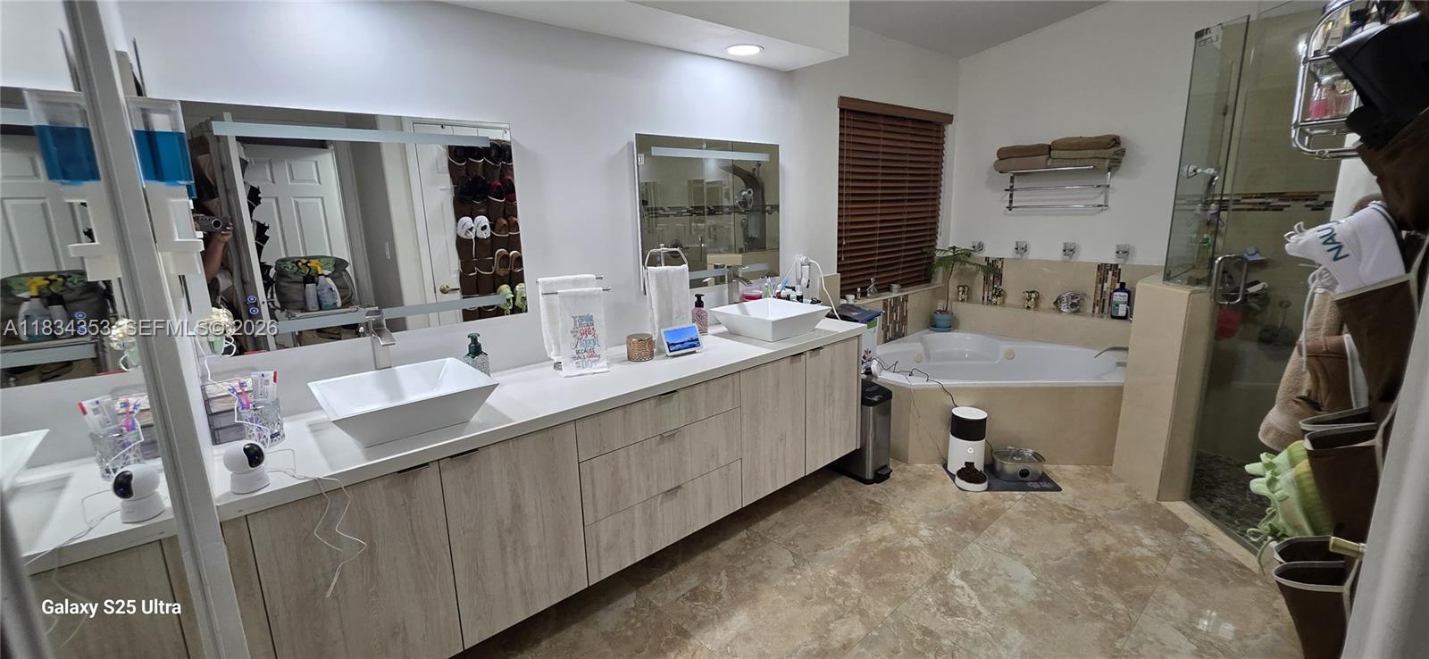 SUNSET LAKES PLAT TWO - Residential