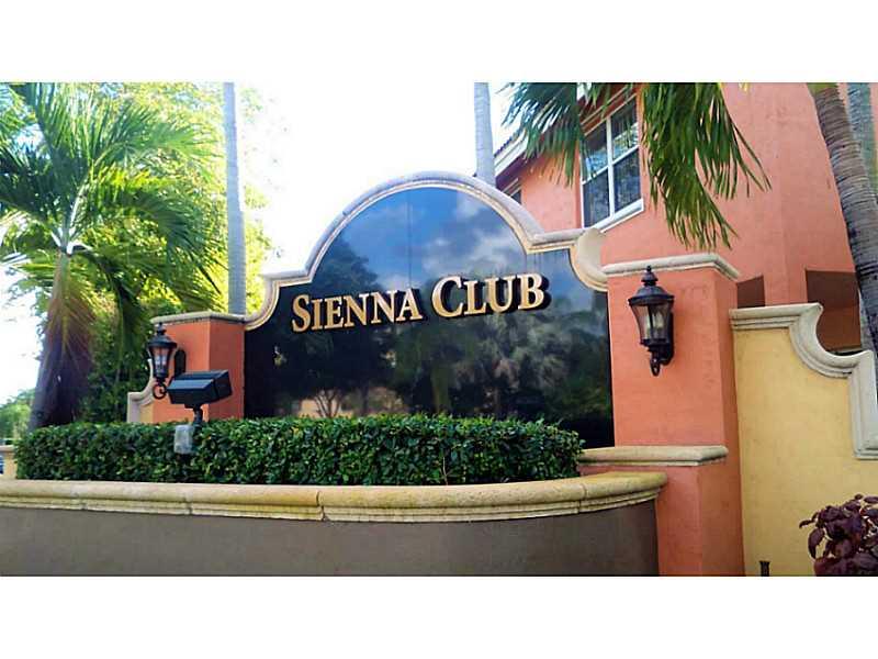 Sienna Greens End Unit Townhome RARE find on market for lease. This is a great unit and just freshly painted. Excellent Floor plan and GREAT LOCATION. All Ages. Walk to Stores and community pool!Large bedrooms will be found here. Do not wait as this is the ONLY ONE ON MARKET FOR LEASE! HOA does take 3/4 weeks for approval. December 1 move in date preferred.