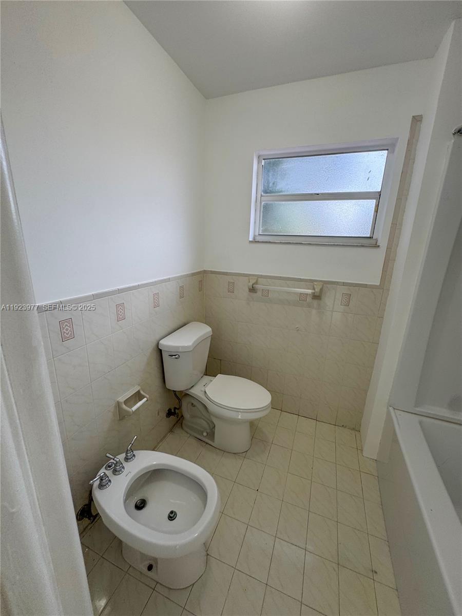 MIAMI GATEWAY REVISED - Residential Income