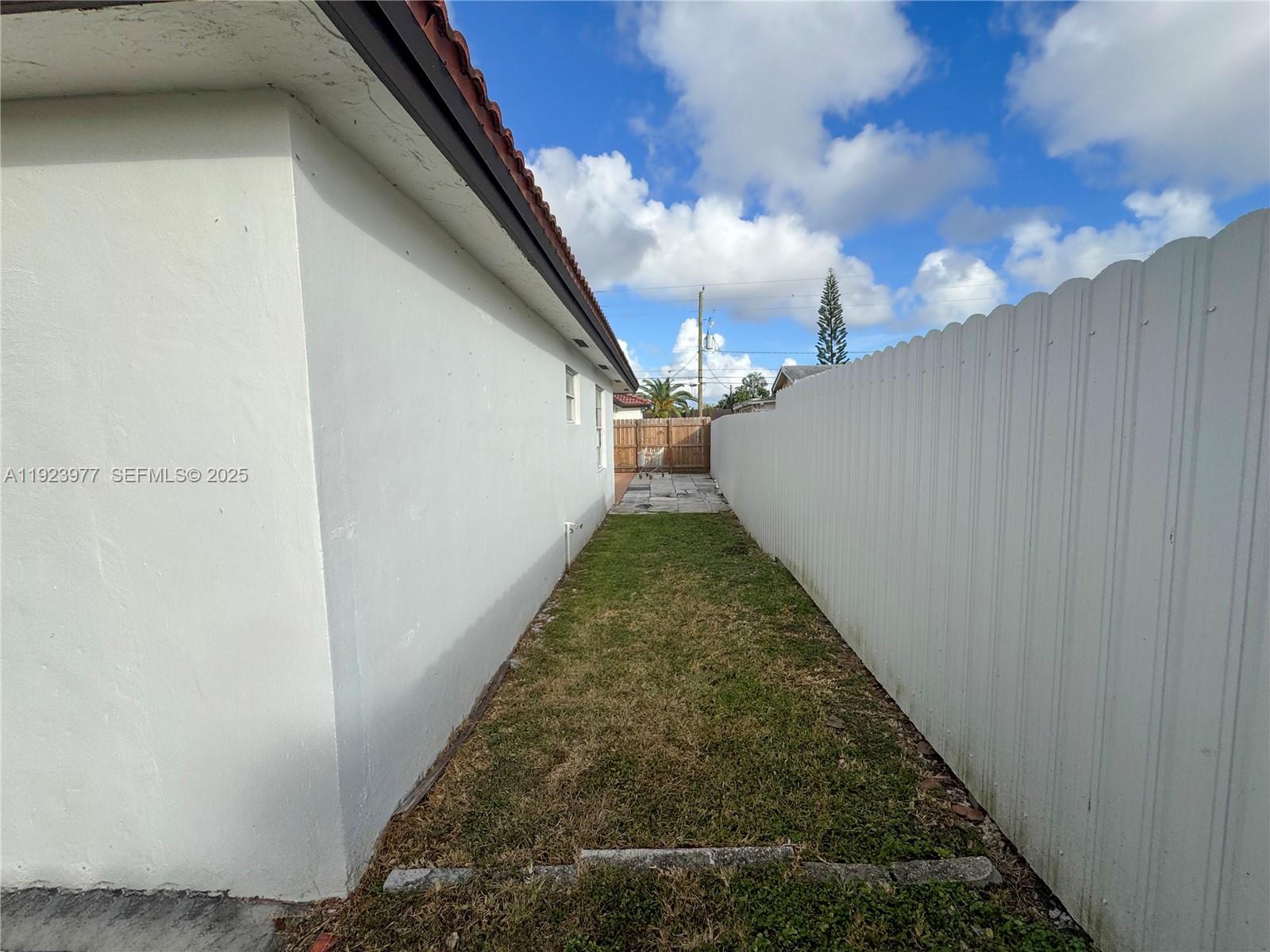 MIAMI GATEWAY REVISED - Residential Income