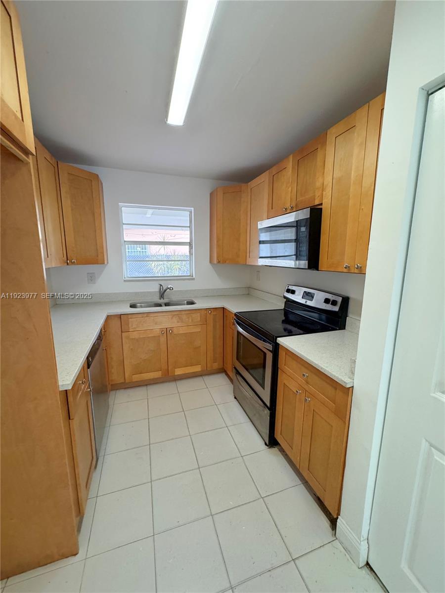 MIAMI GATEWAY REVISED - Residential Income