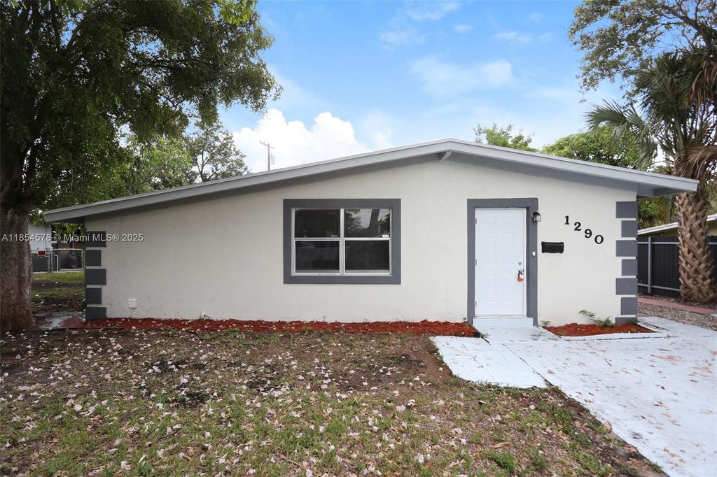 Photo of 1290 SW 28th Ave, Fort Lauderdale, FL 33312 (MLS # A11854578)