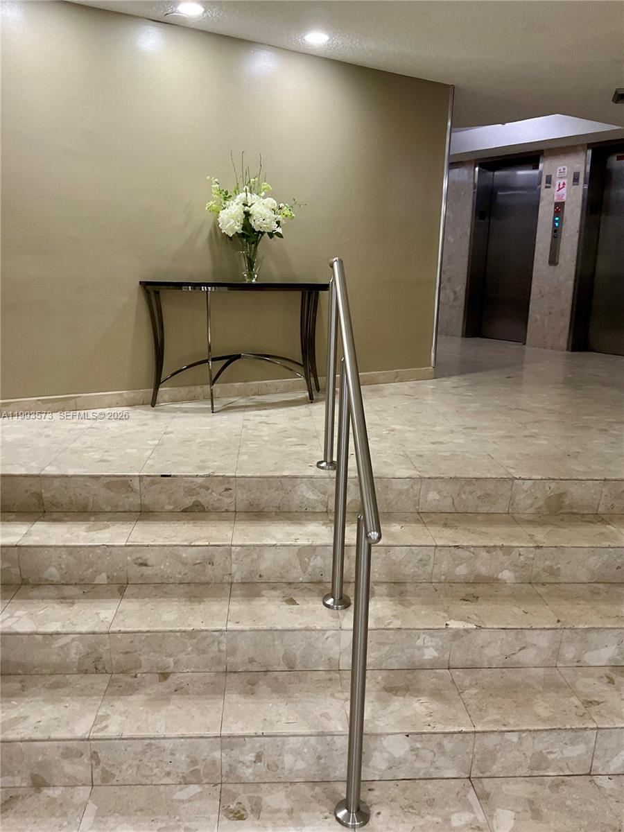 LAKE POINT TOWER CONDOMIN - Residential