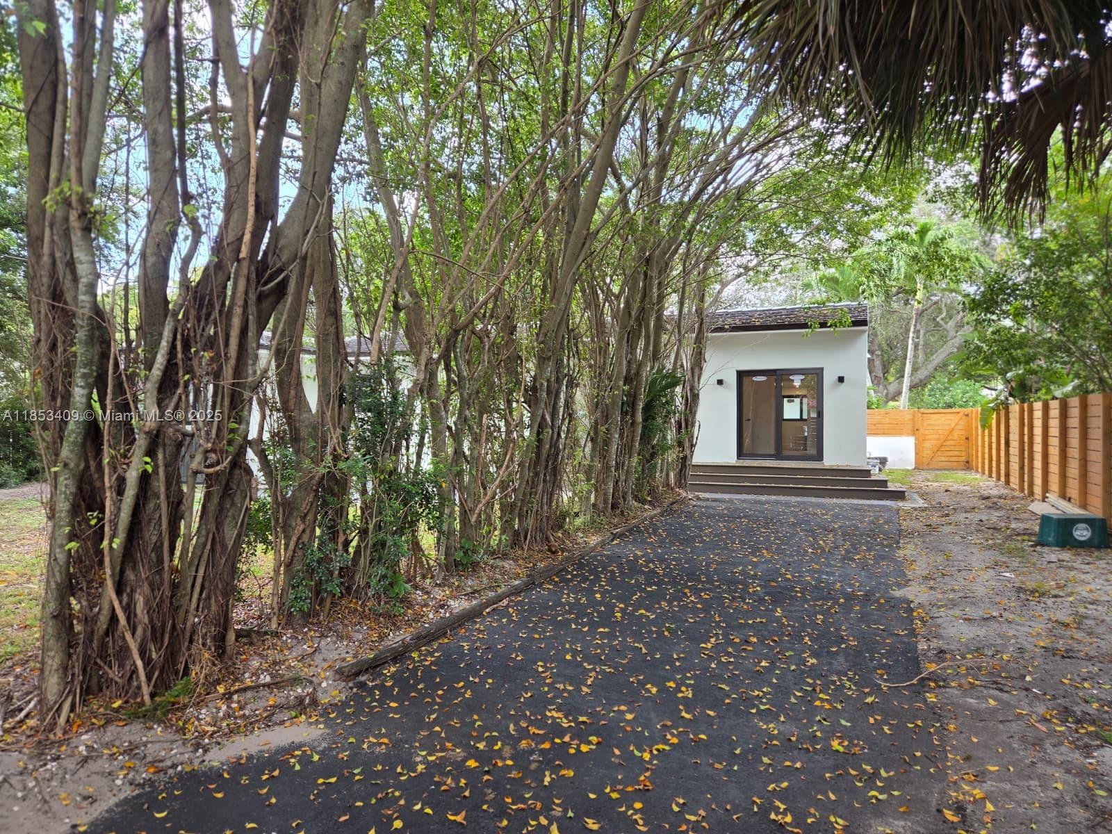 DUNNINGS MIAMI SHORES EXT - Residential