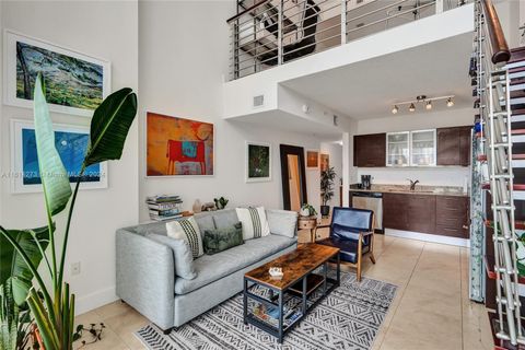 41 SE 5th St 1805 Miami FL 33131
