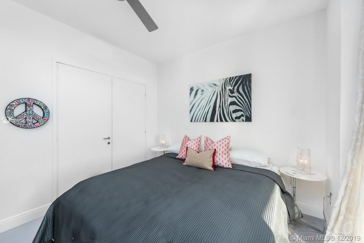 ICON CONDO - Residential