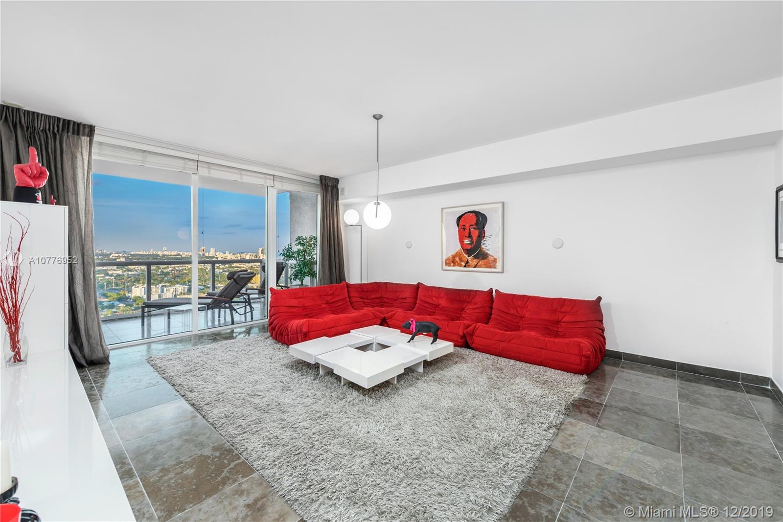 ICON CONDO - Residential