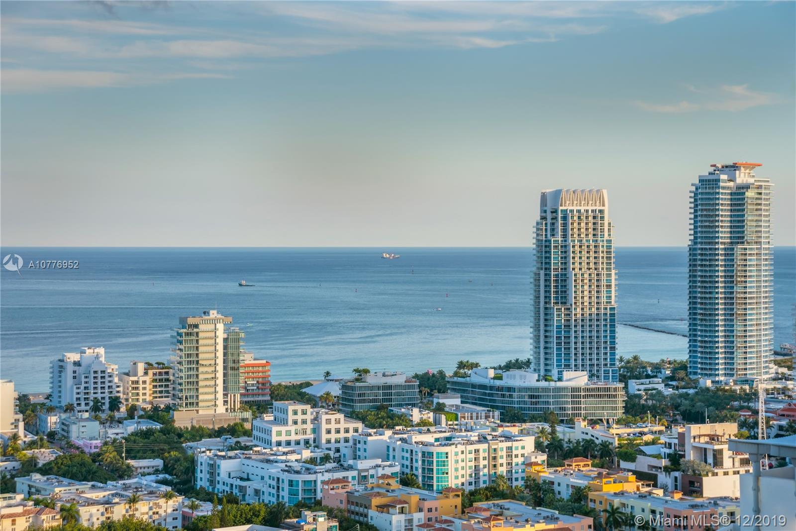 ICON CONDO - Residential