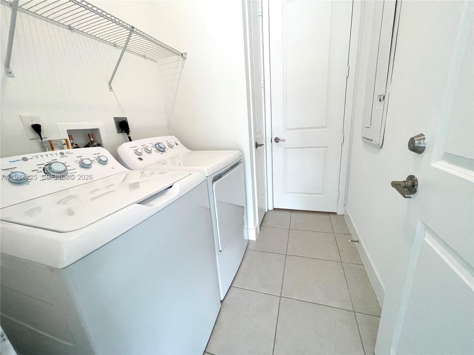 TUSCAN ISLES - Residential