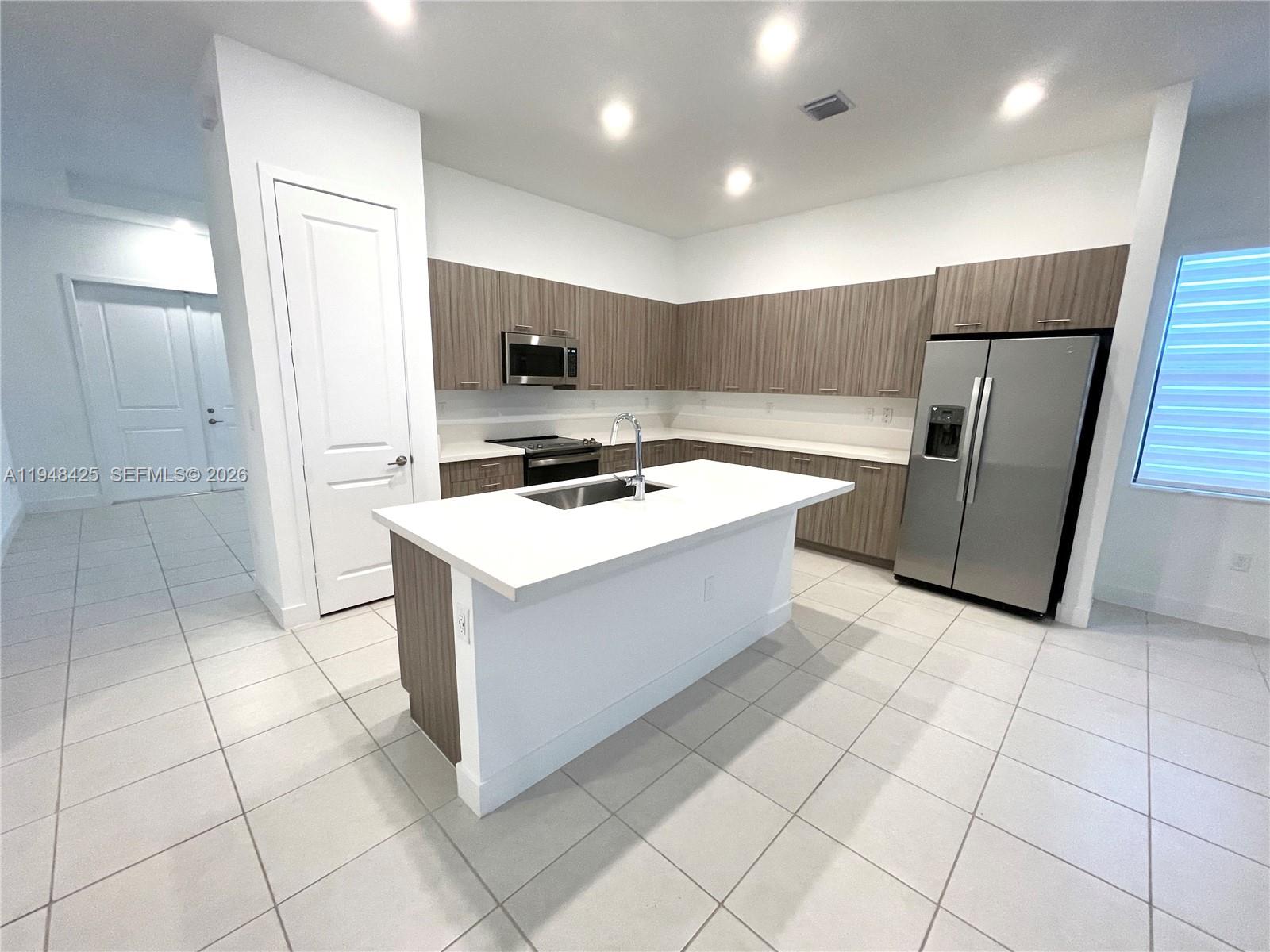 TUSCAN ISLES - Residential