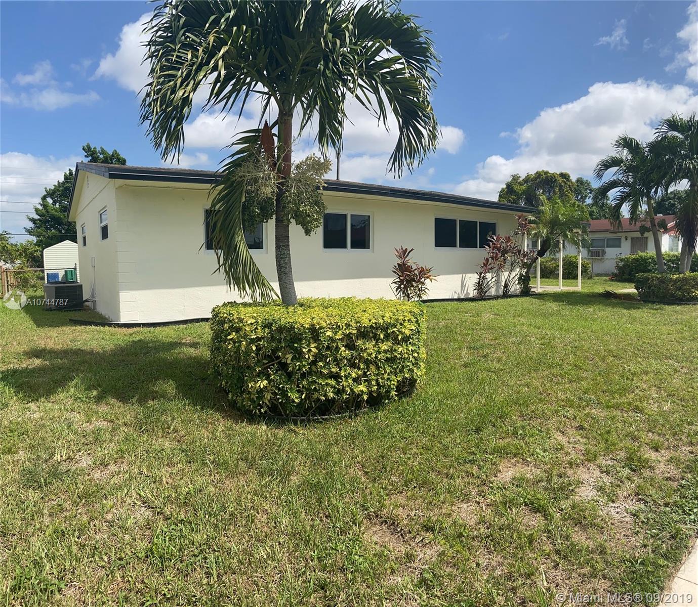 CAROL CITY GARDENS - Residential