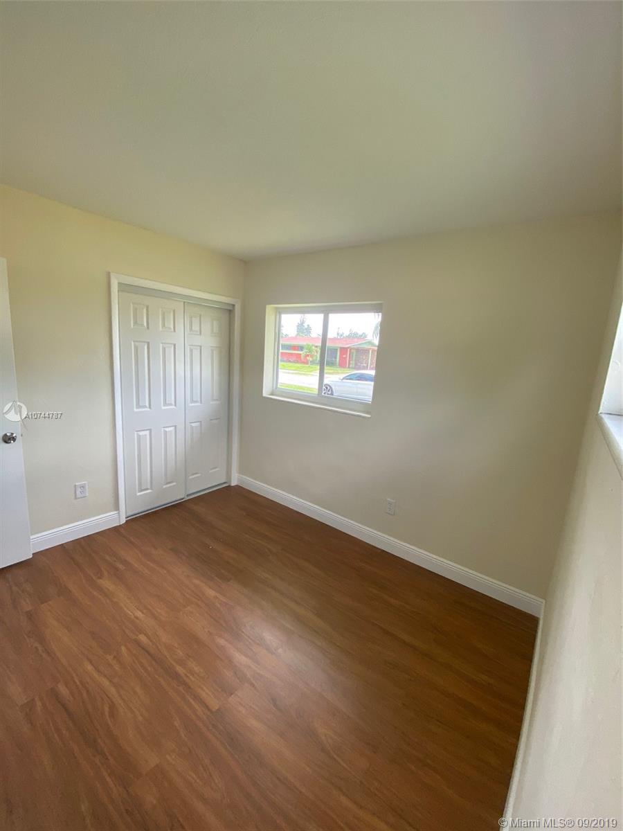 CAROL CITY GARDENS - Residential