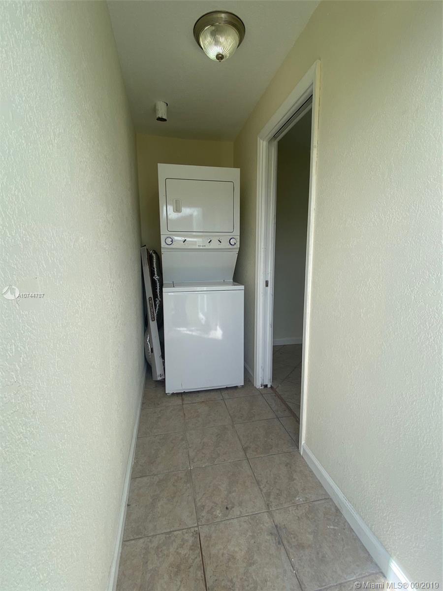 CAROL CITY GARDENS - Residential