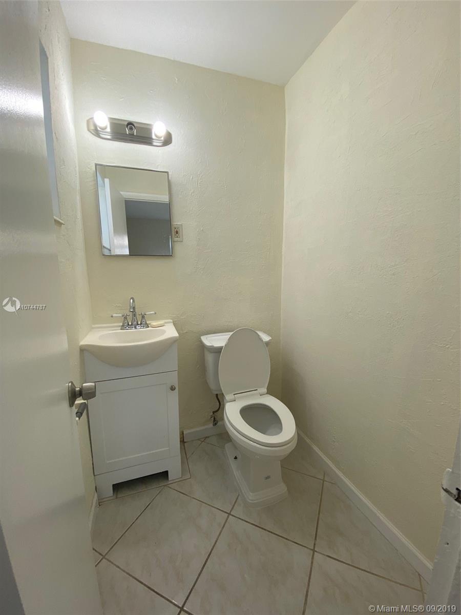 CAROL CITY GARDENS - Residential