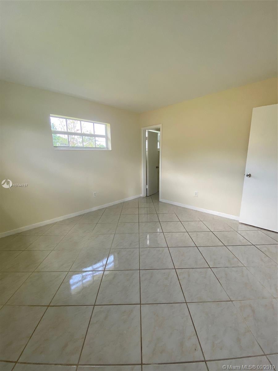 CAROL CITY GARDENS - Residential