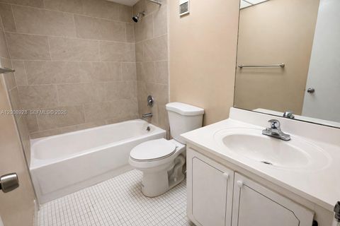 Tiny photo for 470 Executive Center Dr #2D, West Palm Beach, FL 33401 (MLS # A12008928)