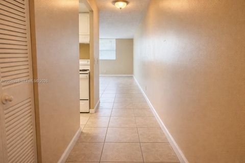 Tiny photo for 470 Executive Center Dr #2D, West Palm Beach, FL 33401 (MLS # A12008928)