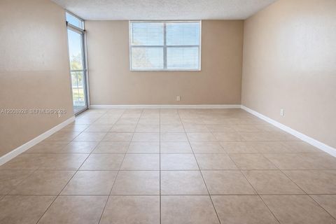 Tiny photo for 470 Executive Center Dr #2D, West Palm Beach, FL 33401 (MLS # A12008928)