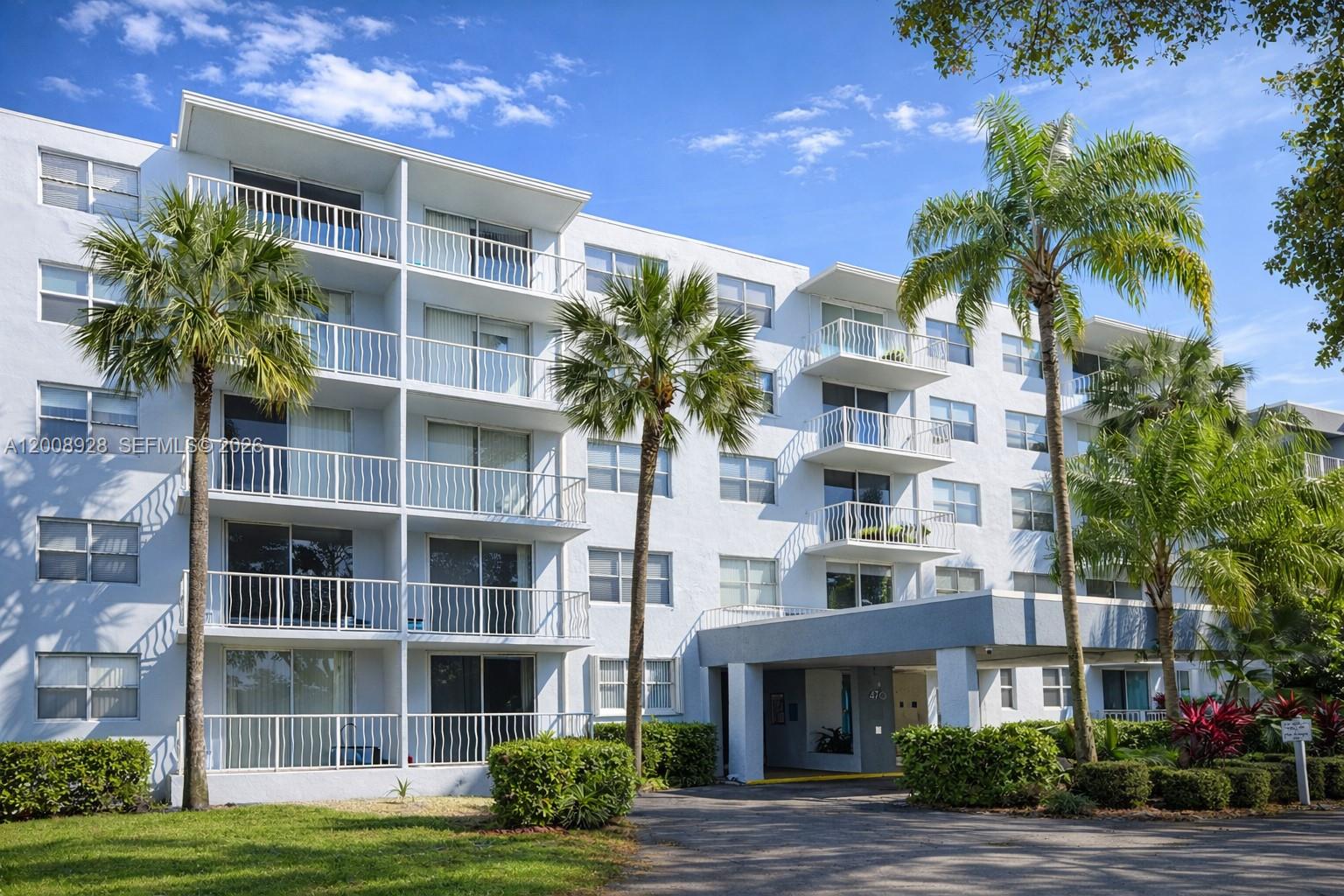 BREAKWATERS OF THE PALM B - Residential