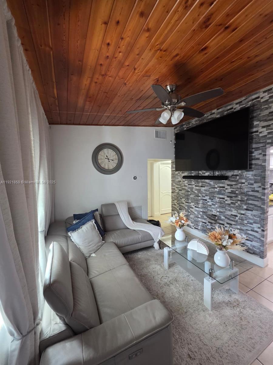 KINGS HIGHWAY HOMESITES 1 - Residential